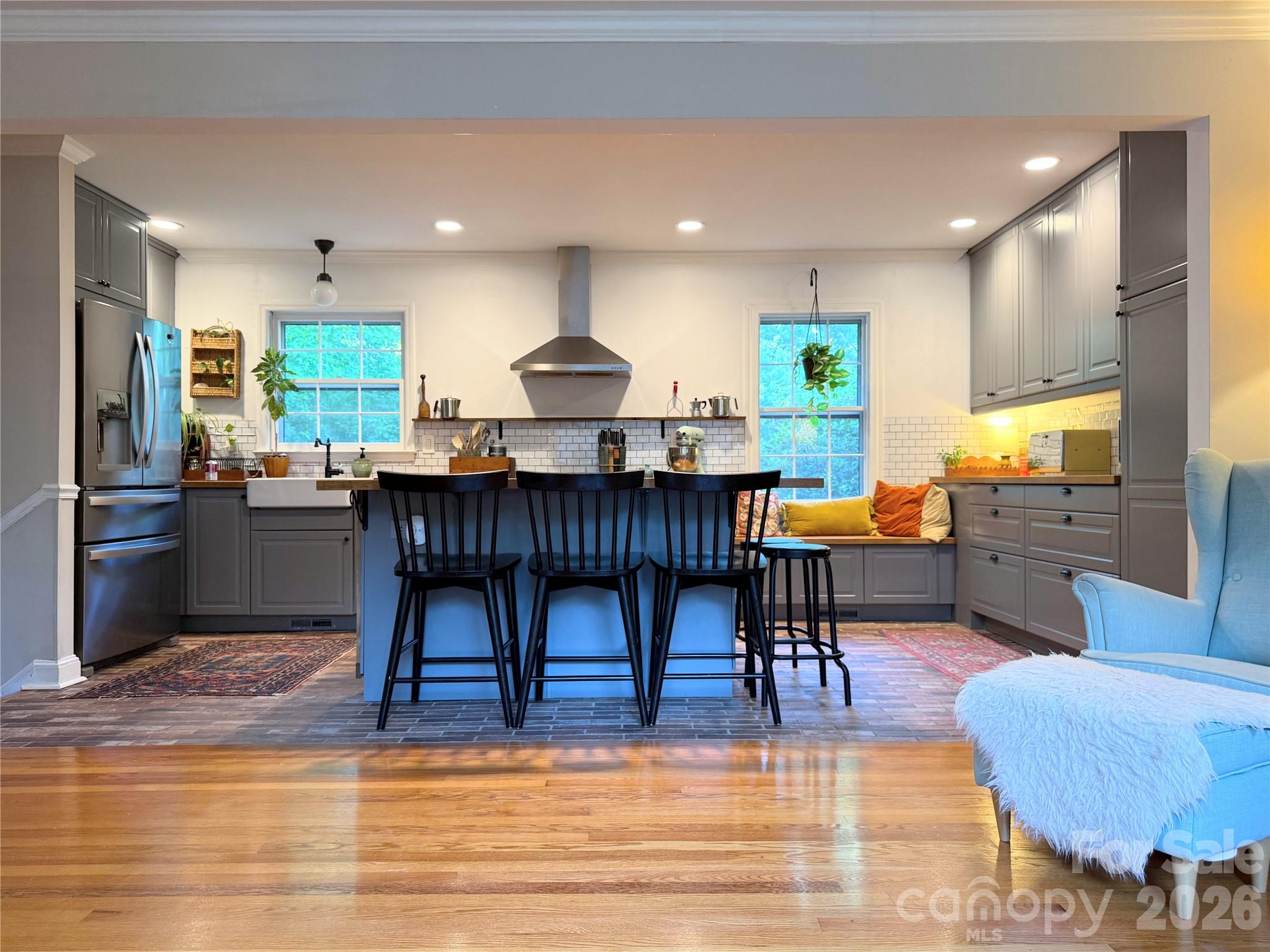 6701 Rugby Lane — Charlotte