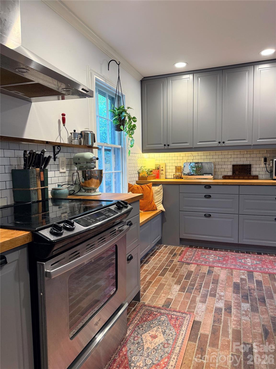 6701 Rugby Lane — Charlotte
