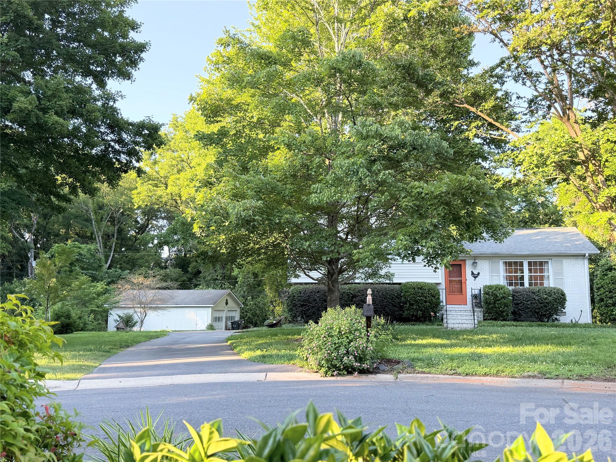 6701 Rugby Lane — Charlotte