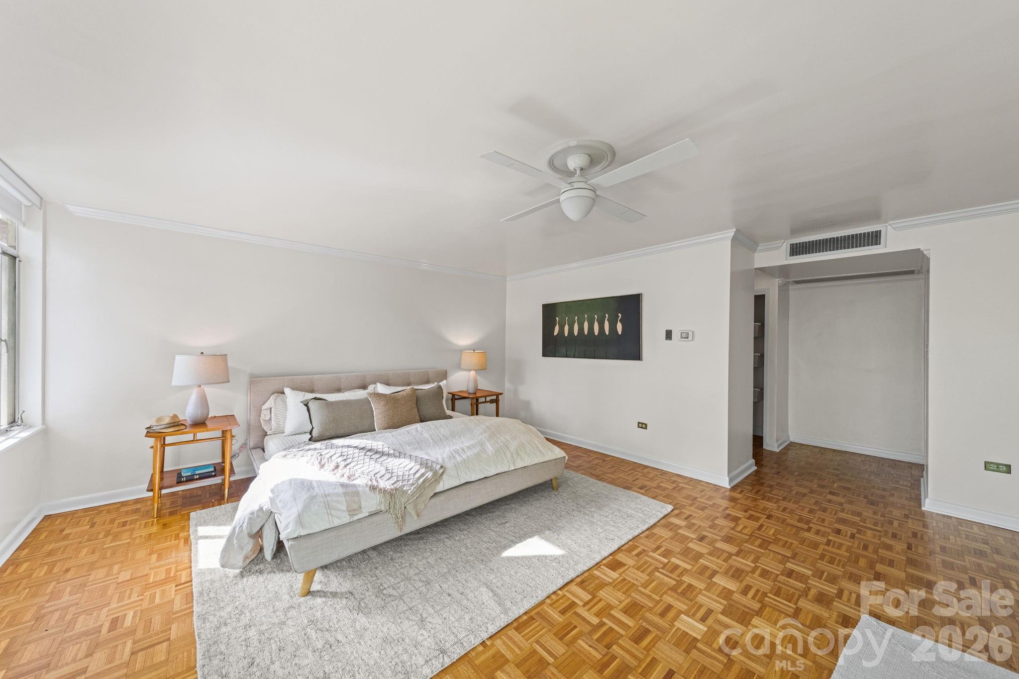 1300 Queens Road #312 — Charlotte