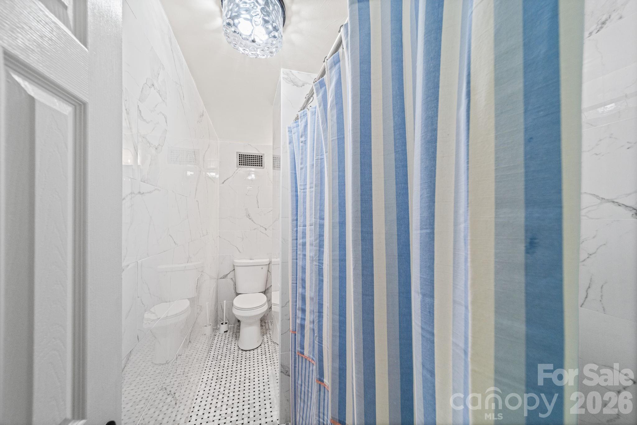 1300 Queens Road #312 — Charlotte