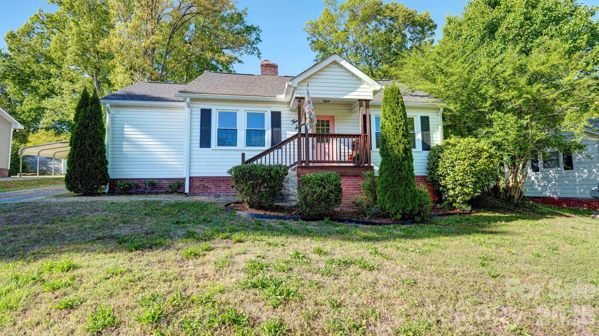 37 Oak Drive SW — Concord
