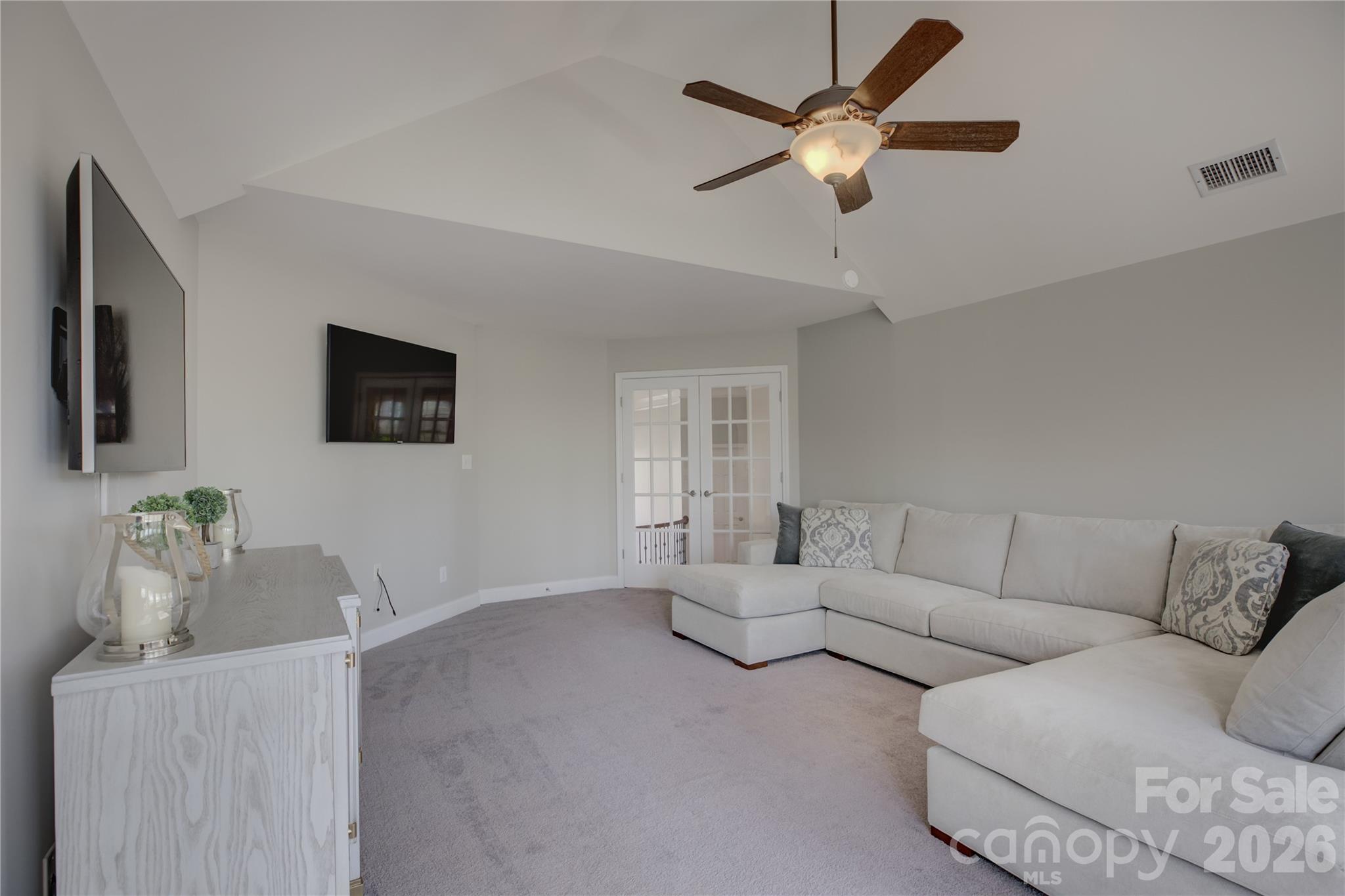 16915 Turtle Point Road — Charlotte