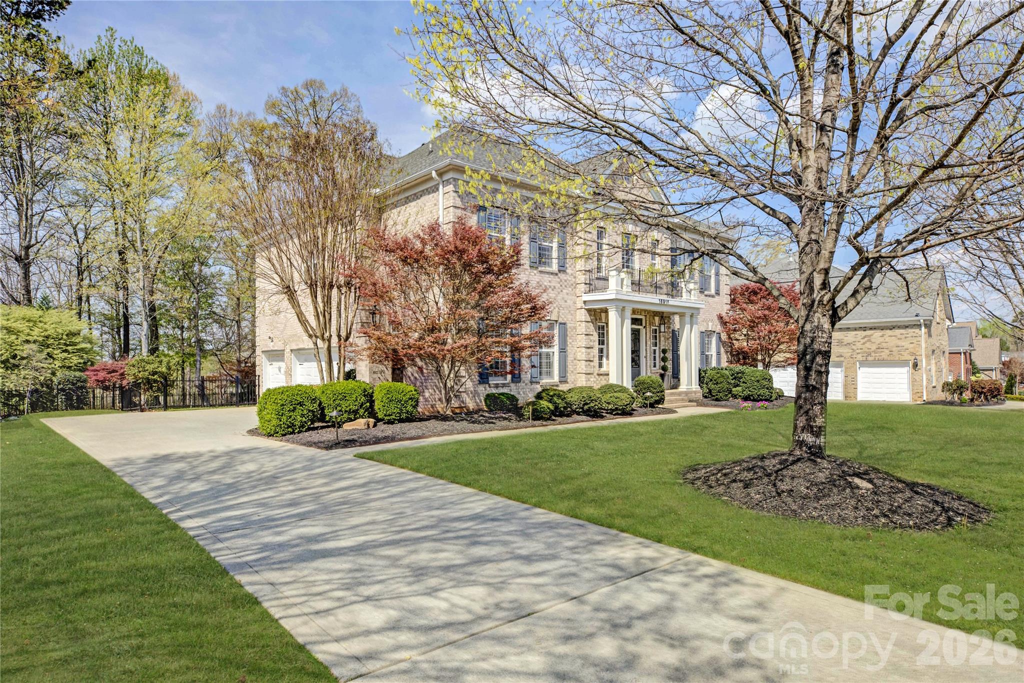 16915 Turtle Point Road — Charlotte