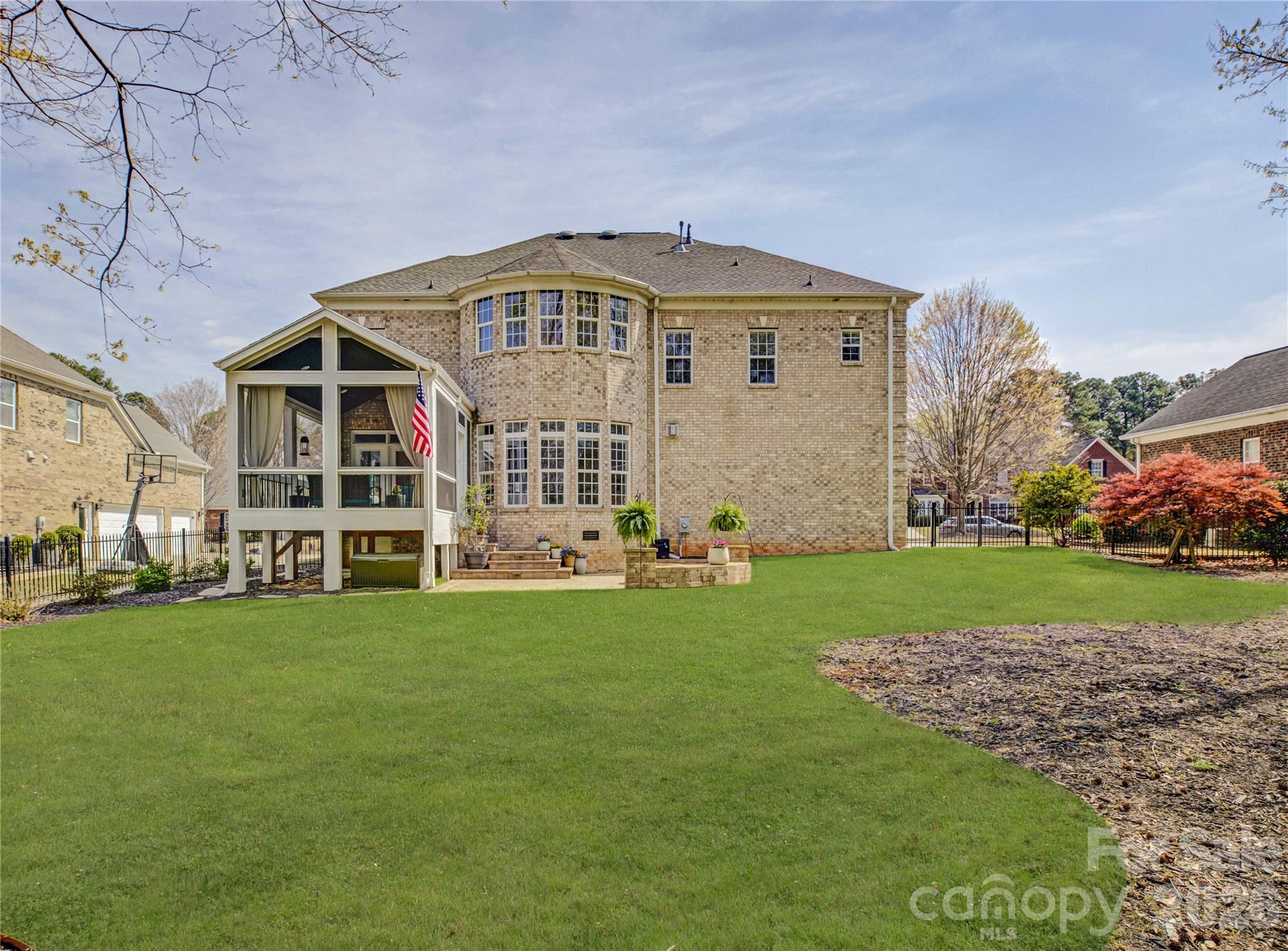 16915 Turtle Point Road — Charlotte