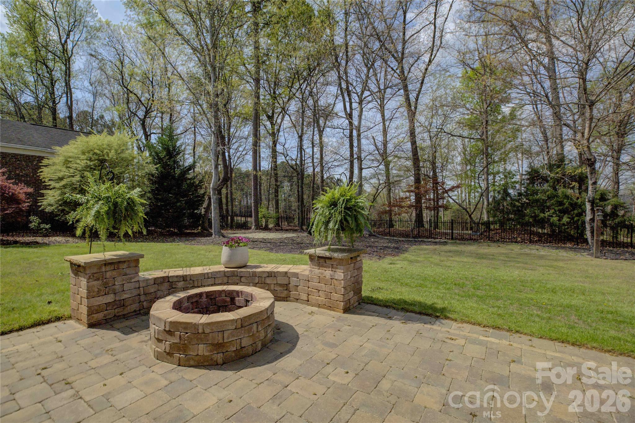 16915 Turtle Point Road — Charlotte