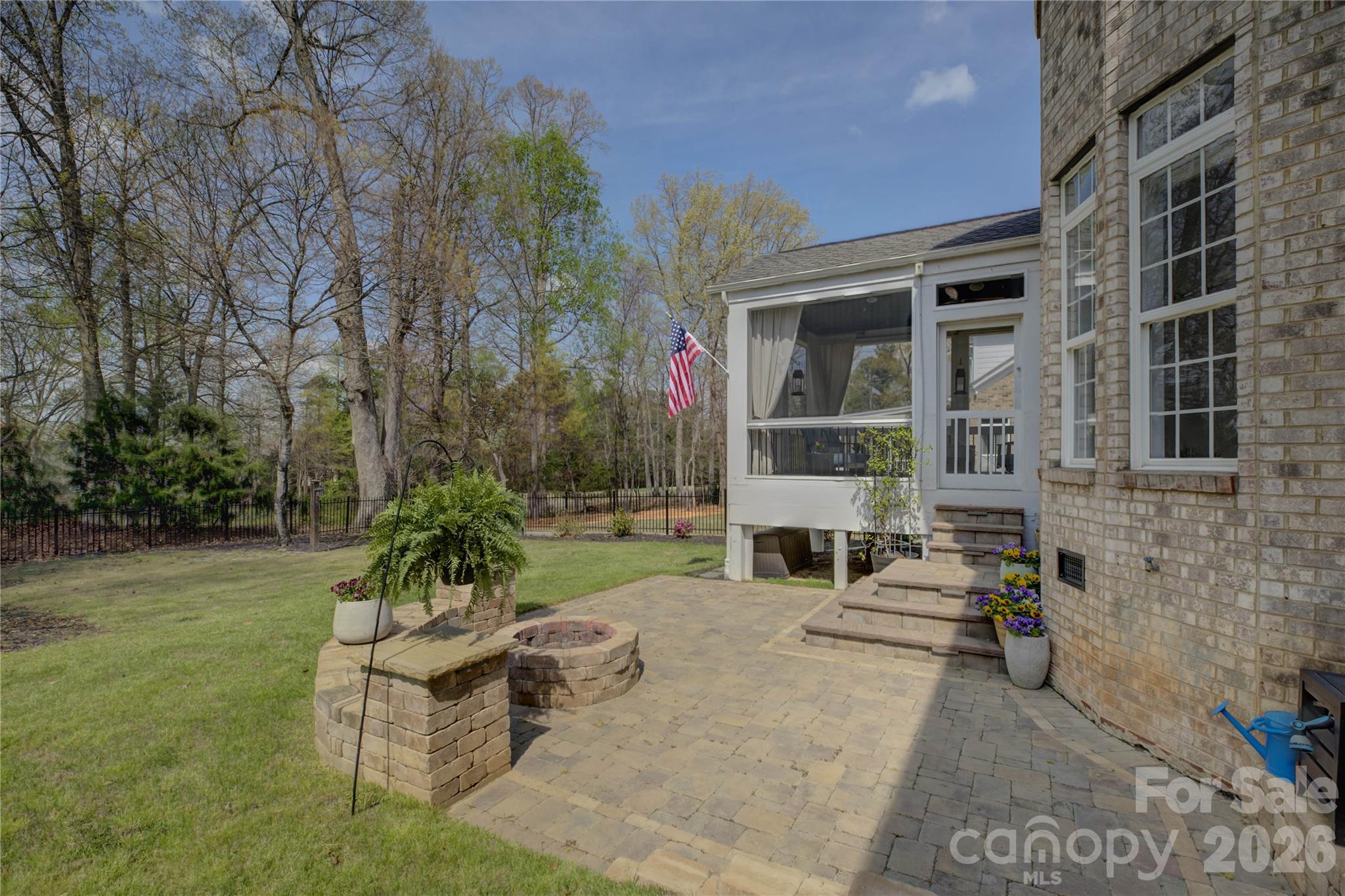 16915 Turtle Point Road — Charlotte