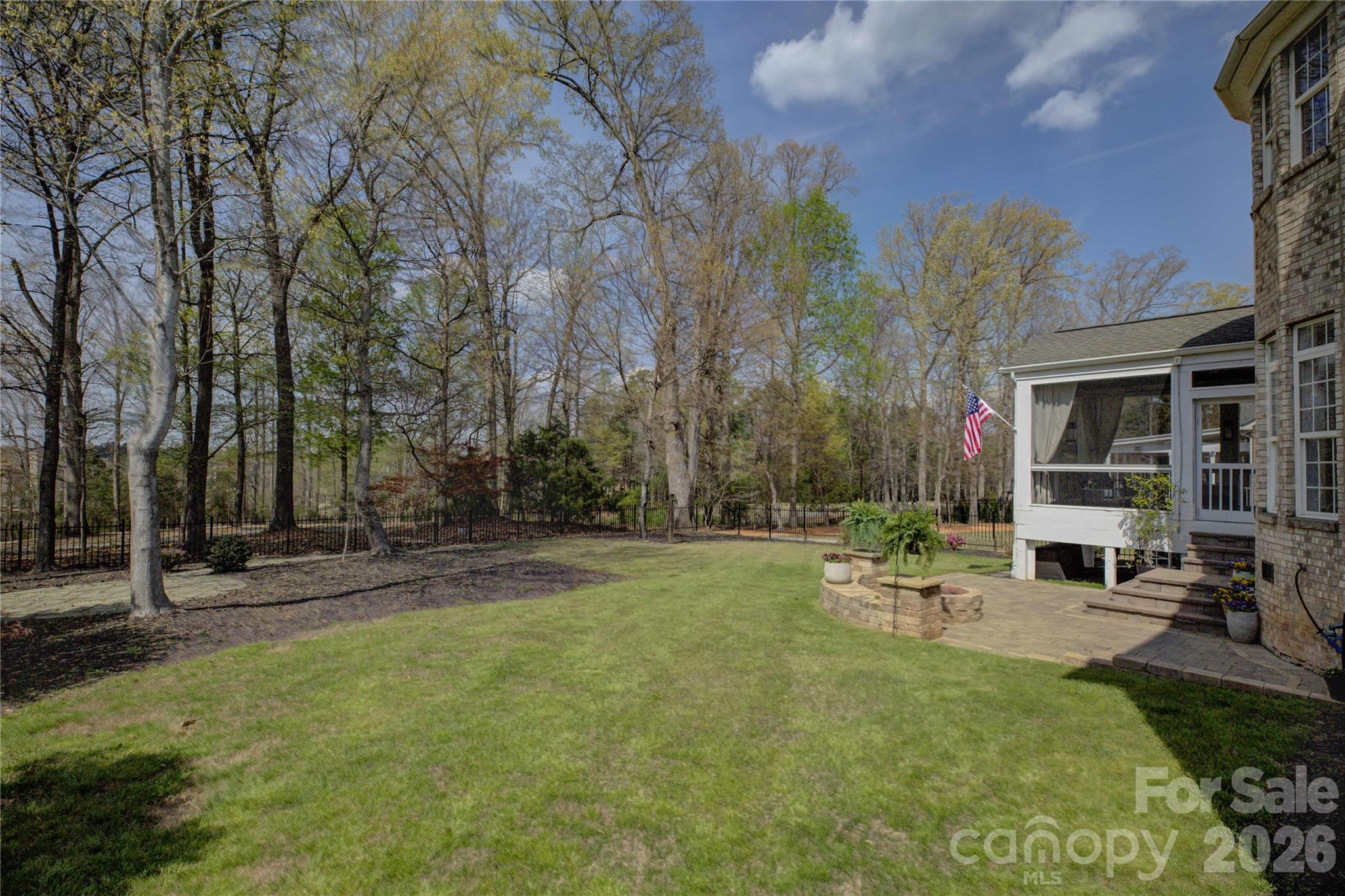 16915 Turtle Point Road — Charlotte