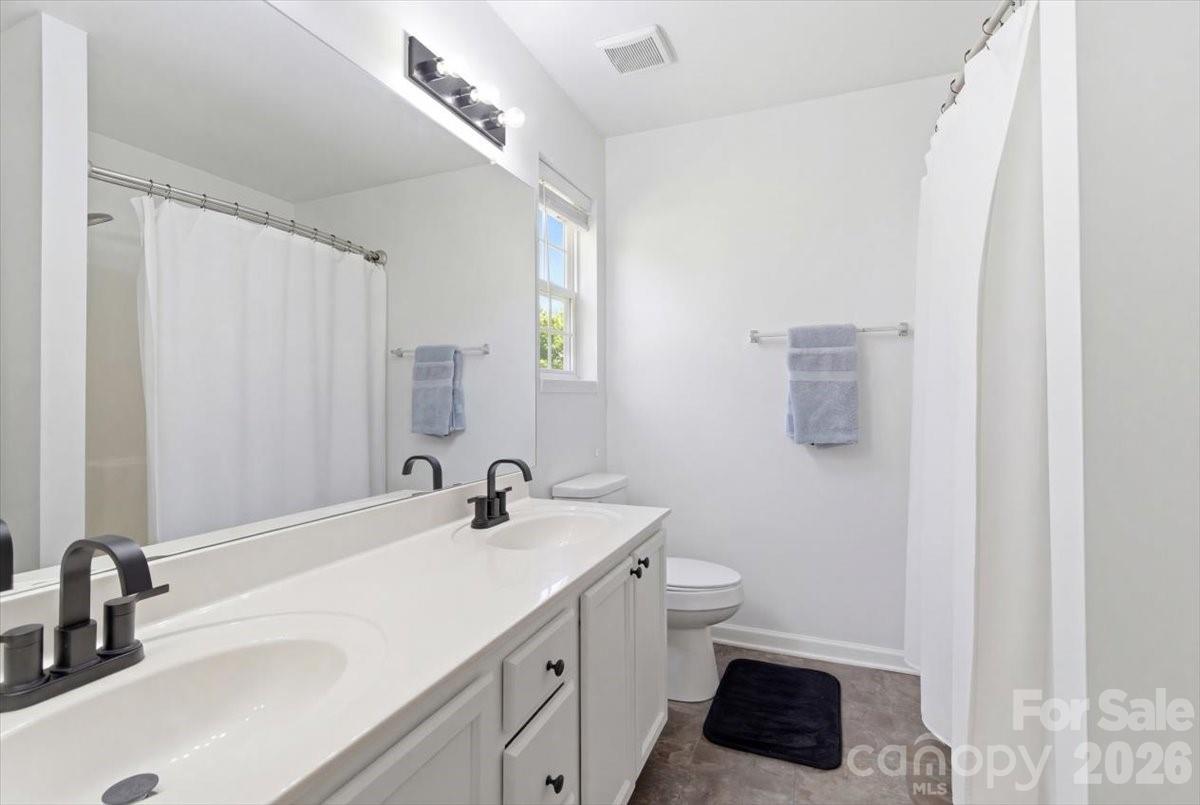 6475 Saint Bernard Way — Charlotte