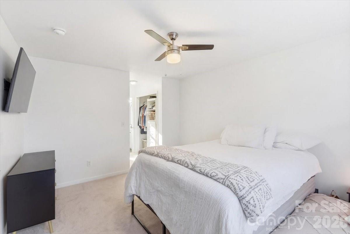 6475 Saint Bernard Way — Charlotte