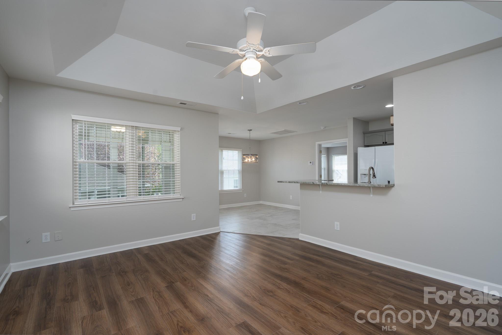 102 KESWICK Lane — Mooresville