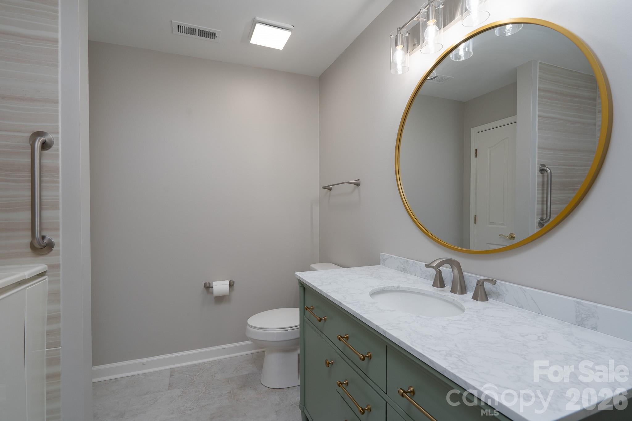 102 KESWICK Lane — Mooresville