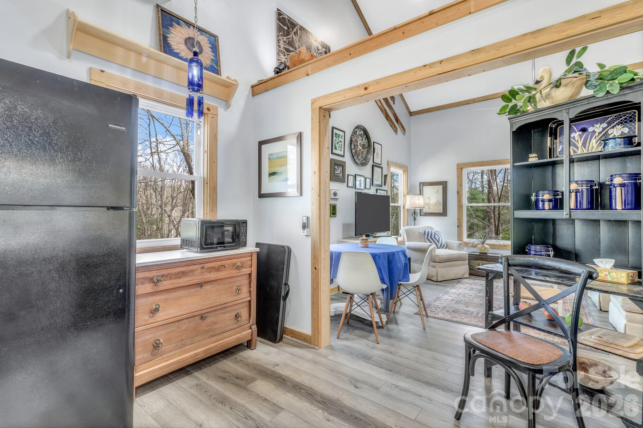 74 S Alta Vista Drive — Saluda
