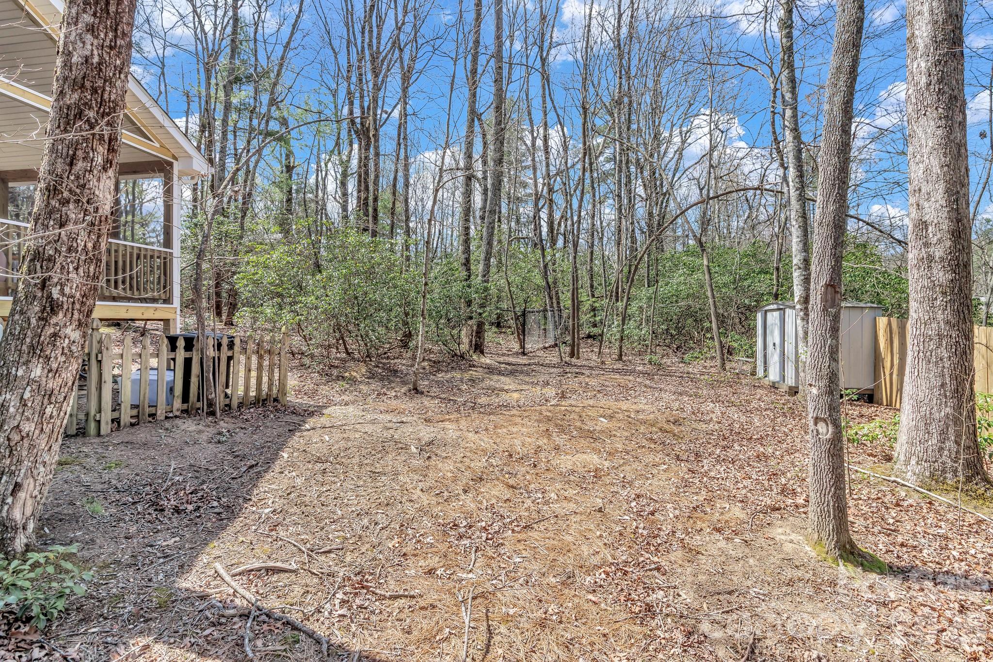 74 S Alta Vista Drive — Saluda
