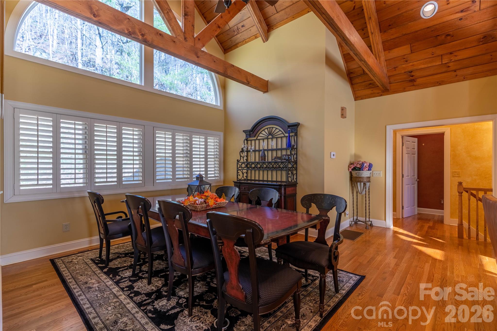 446 Windridge Drive — Sugar Grove