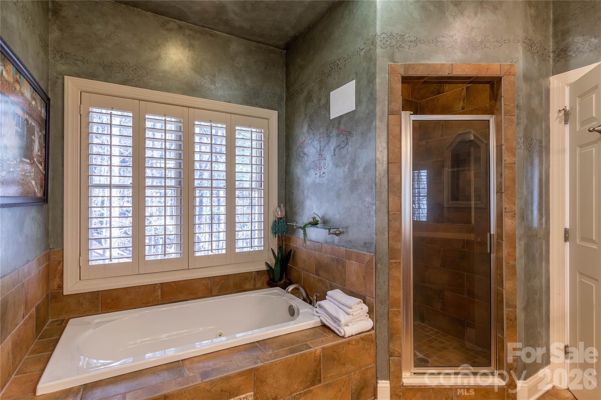 446 Windridge Drive — Sugar Grove