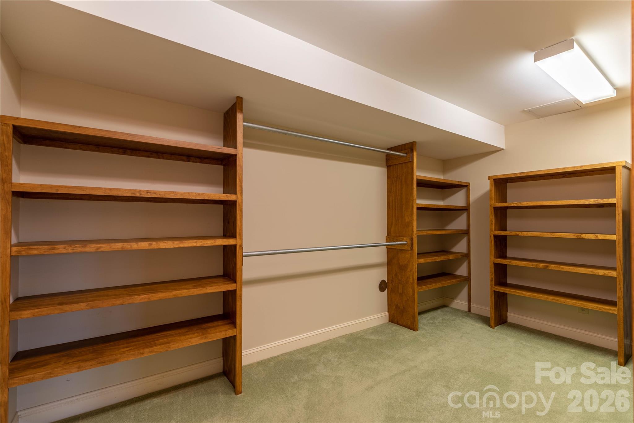 446 Windridge Drive — Sugar Grove
