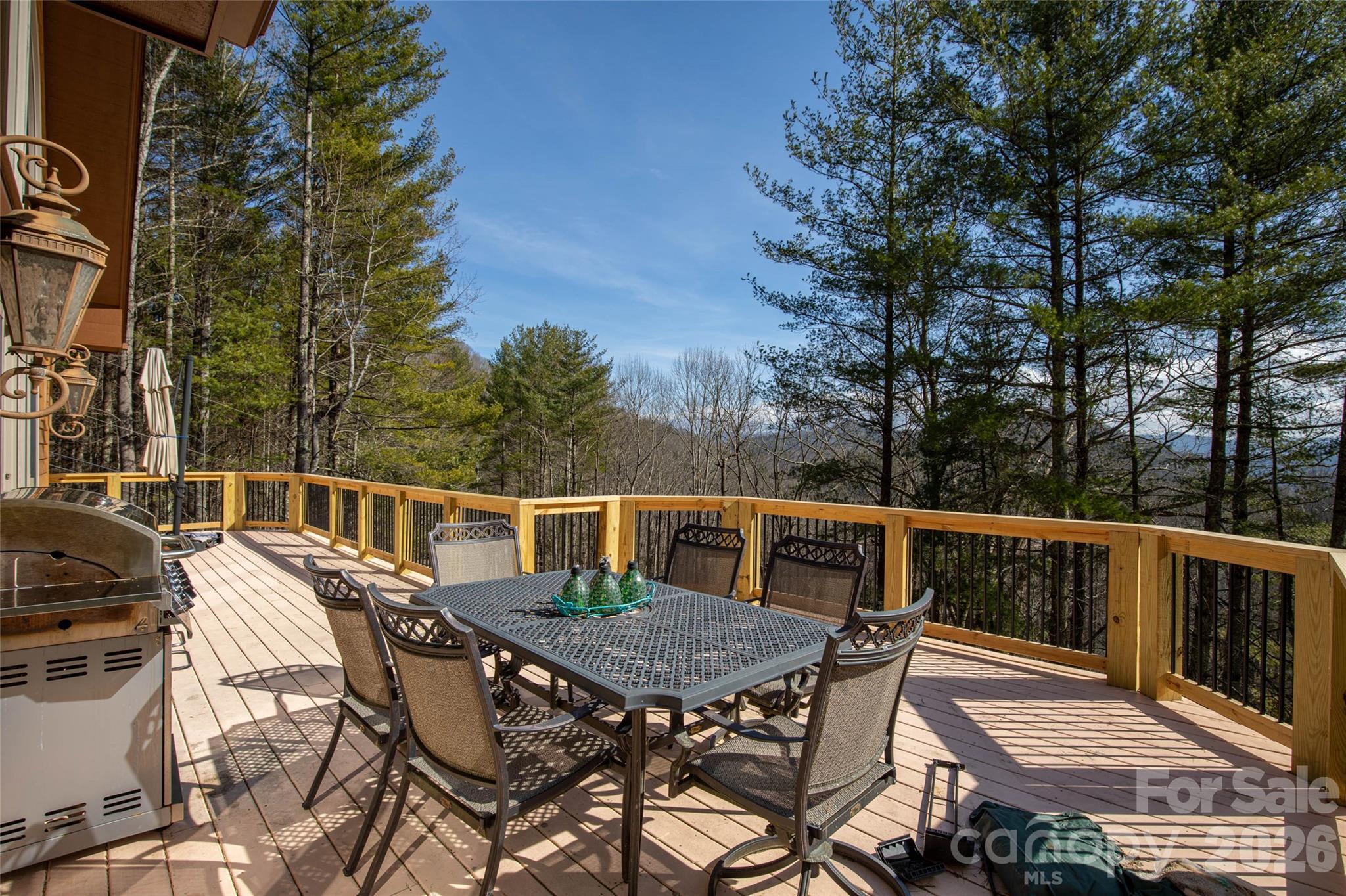 446 Windridge Drive — Sugar Grove