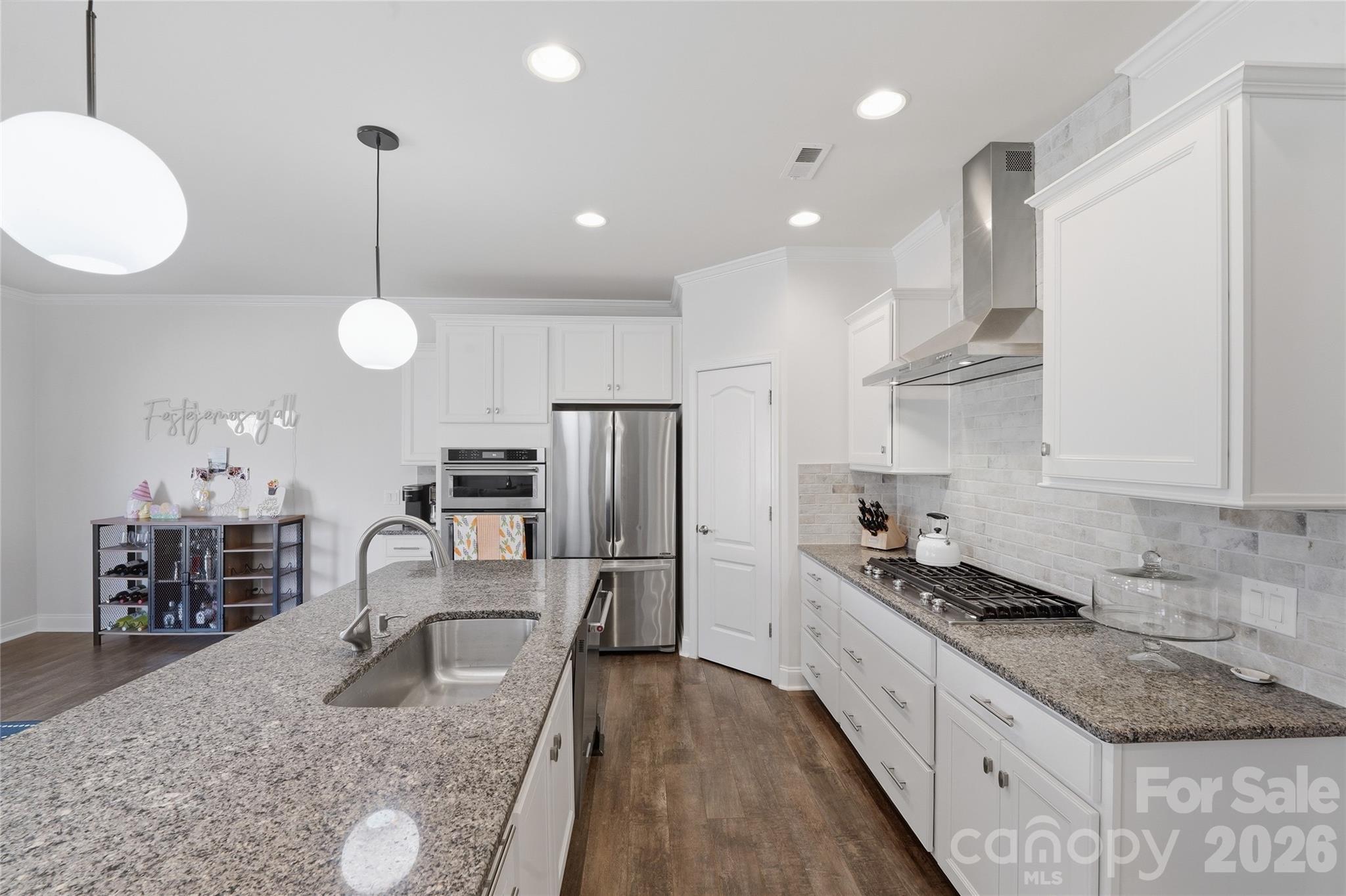10511 Honeyfur Court — Charlotte