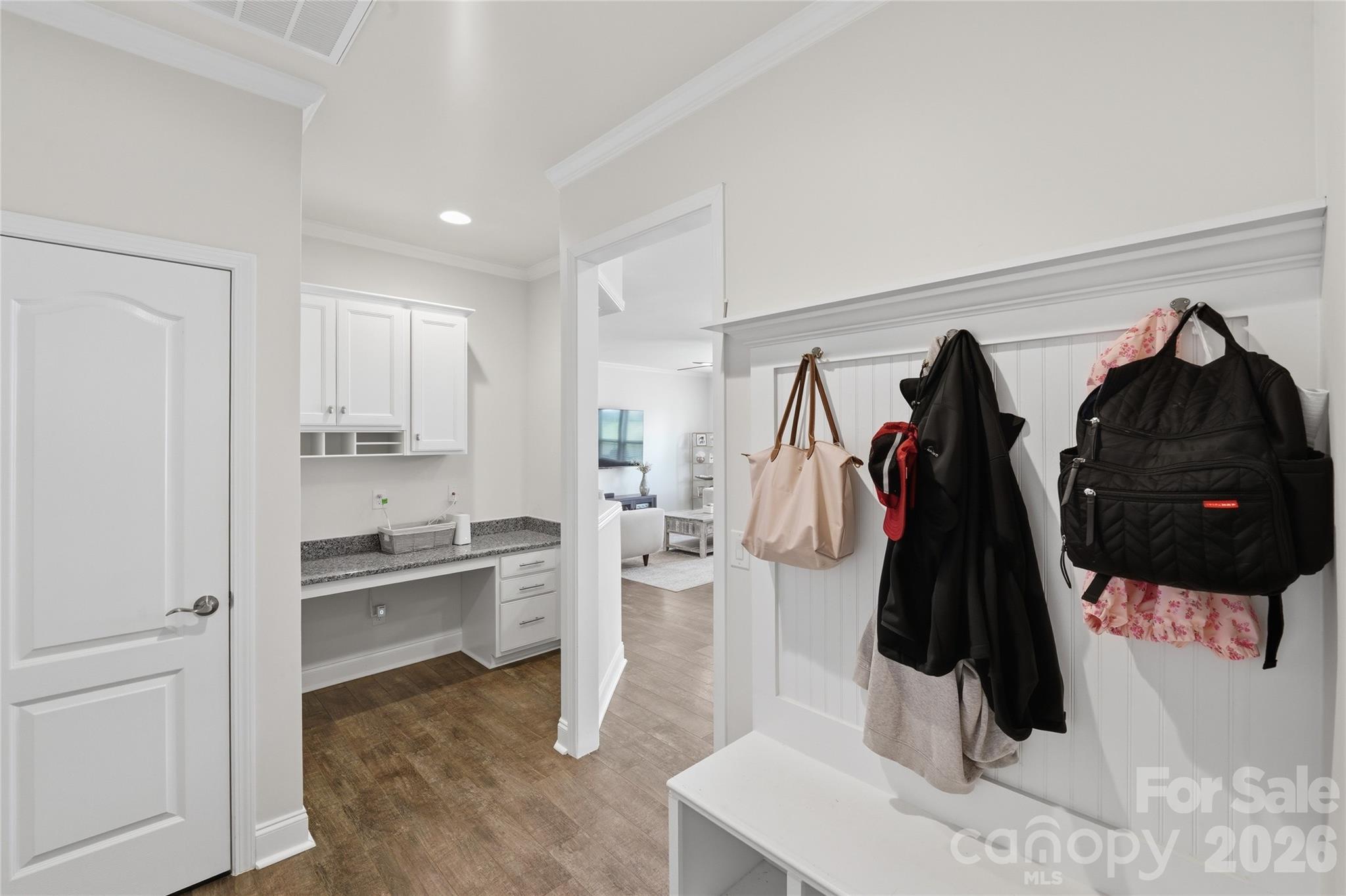10511 Honeyfur Court — Charlotte
