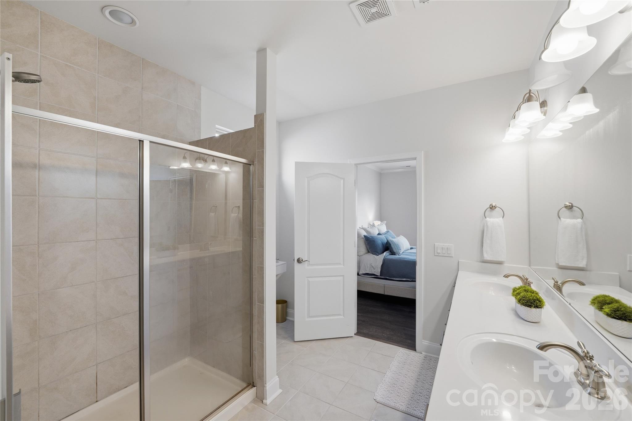10511 Honeyfur Court — Charlotte