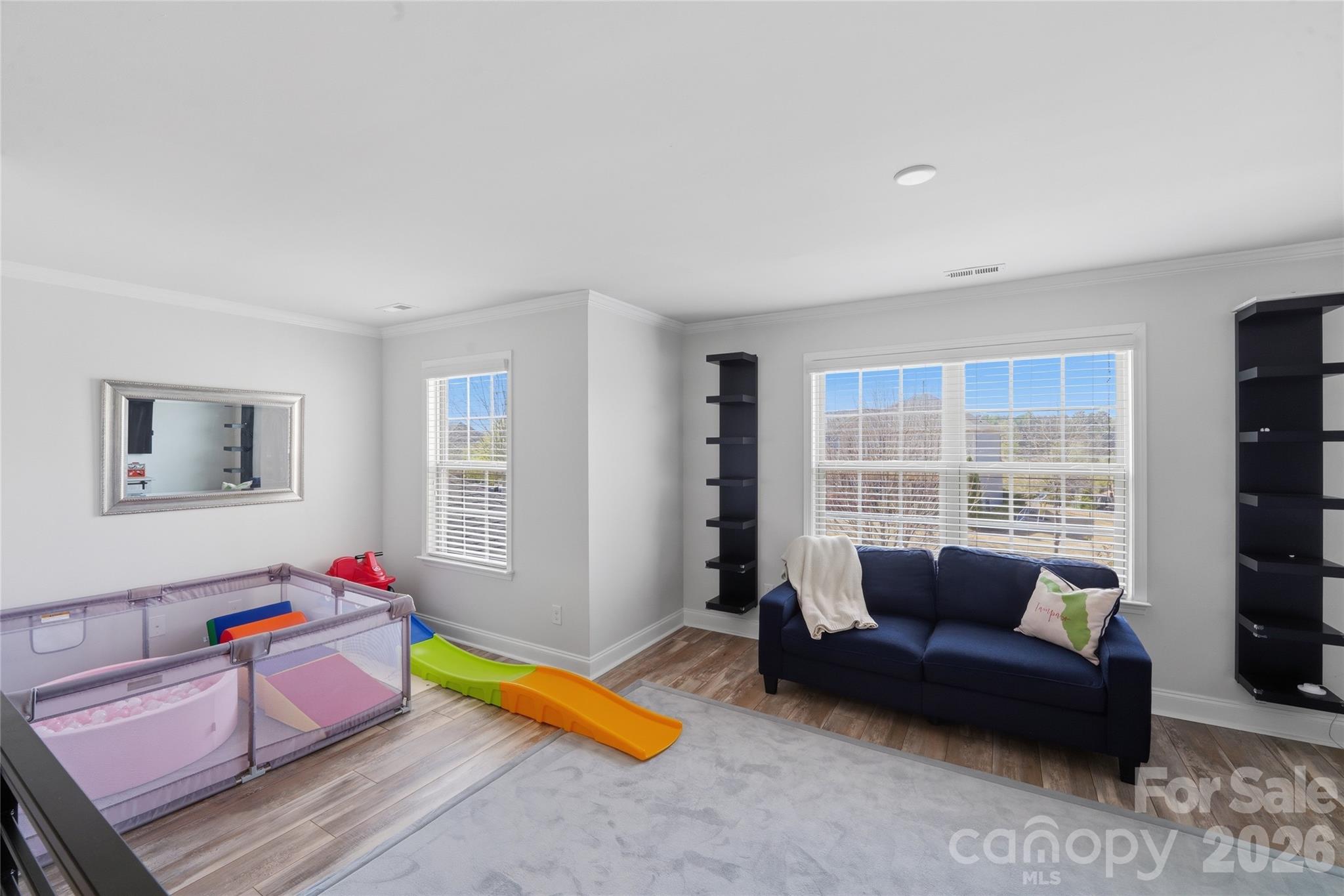 10511 Honeyfur Court — Charlotte