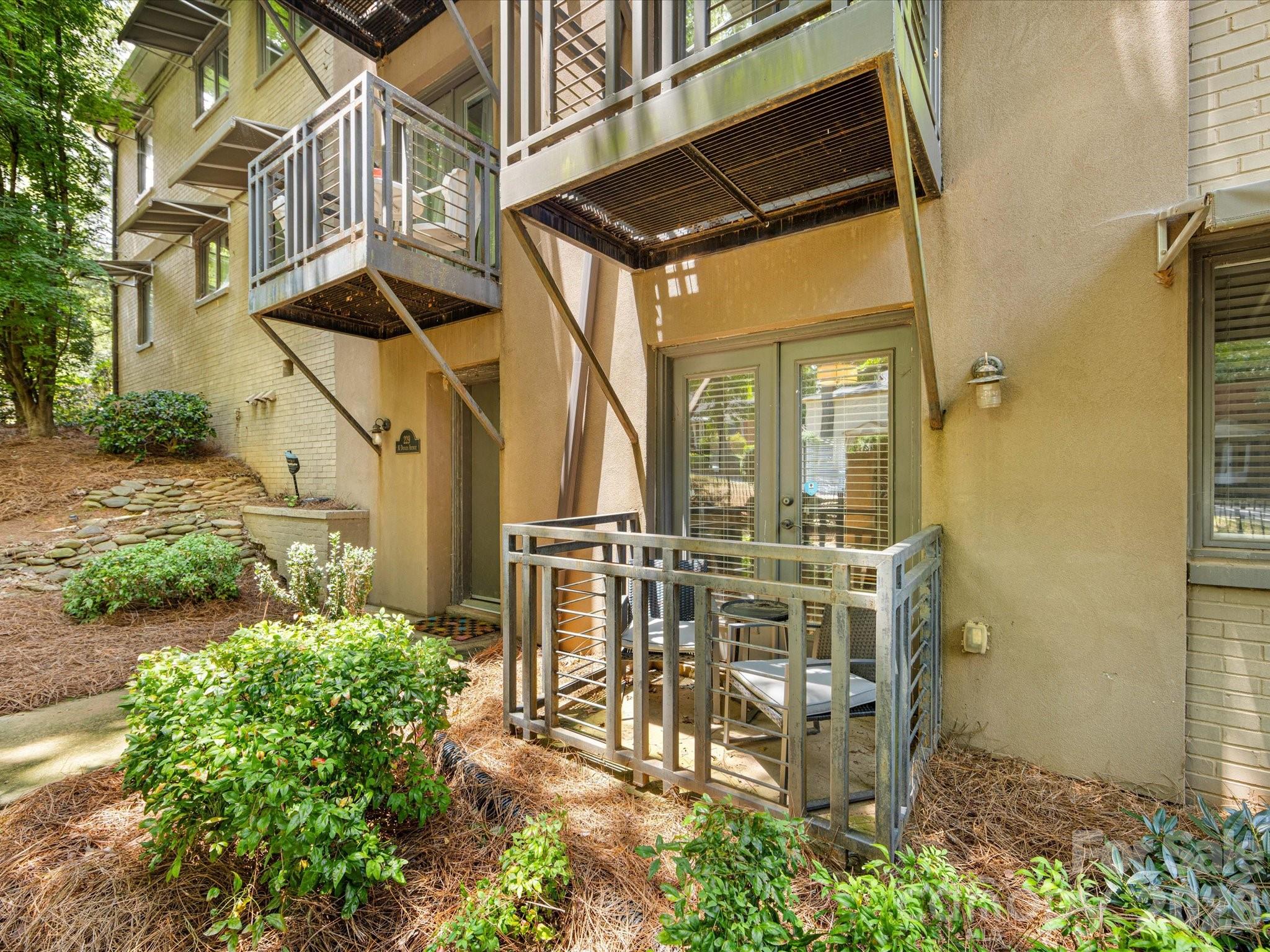 229 N Dotger Avenue #E16 — Charlotte