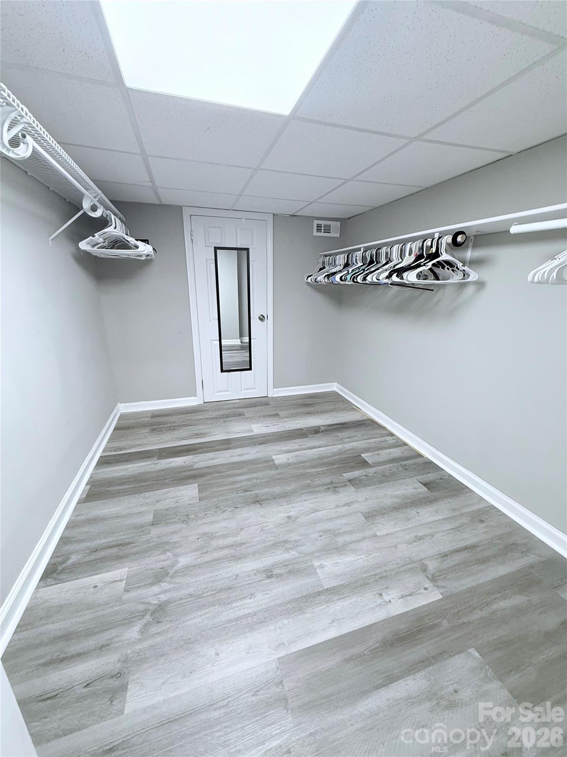 3743 Crosland Road — Winston Salem