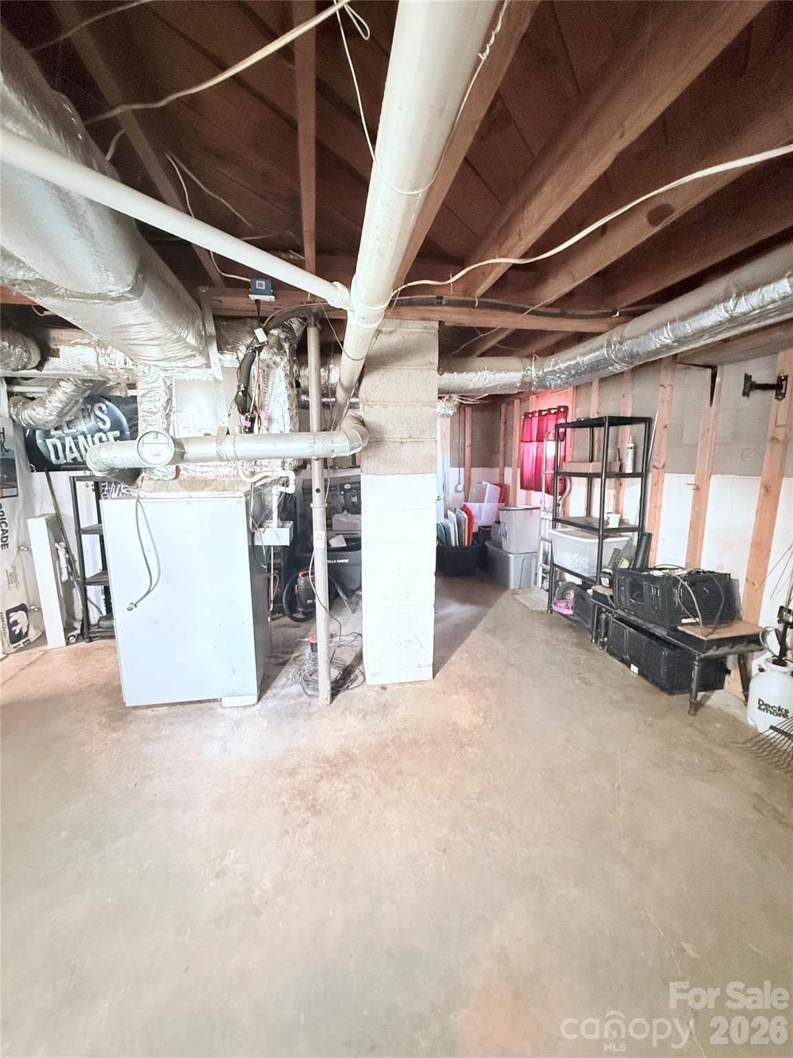 3743 Crosland Road — Winston Salem