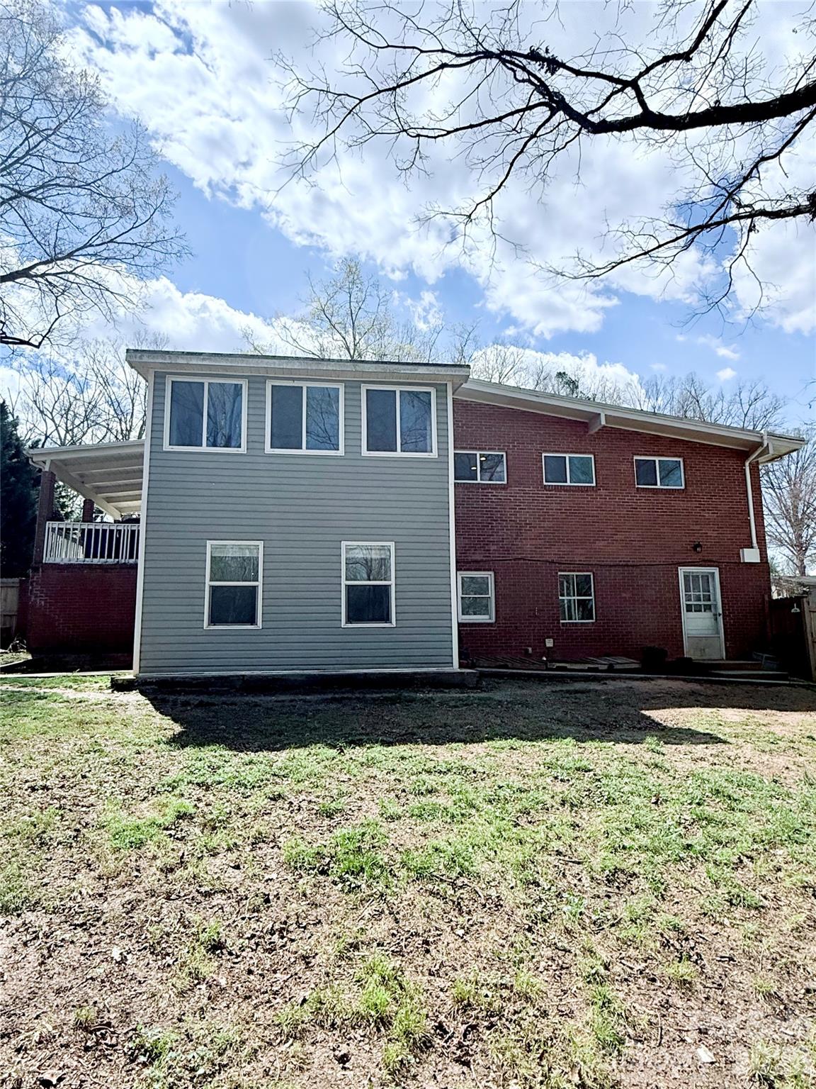 3743 Crosland Road — Winston Salem