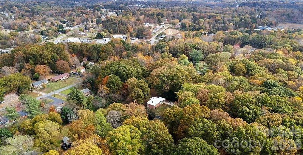 3743 Crosland Road — Winston Salem