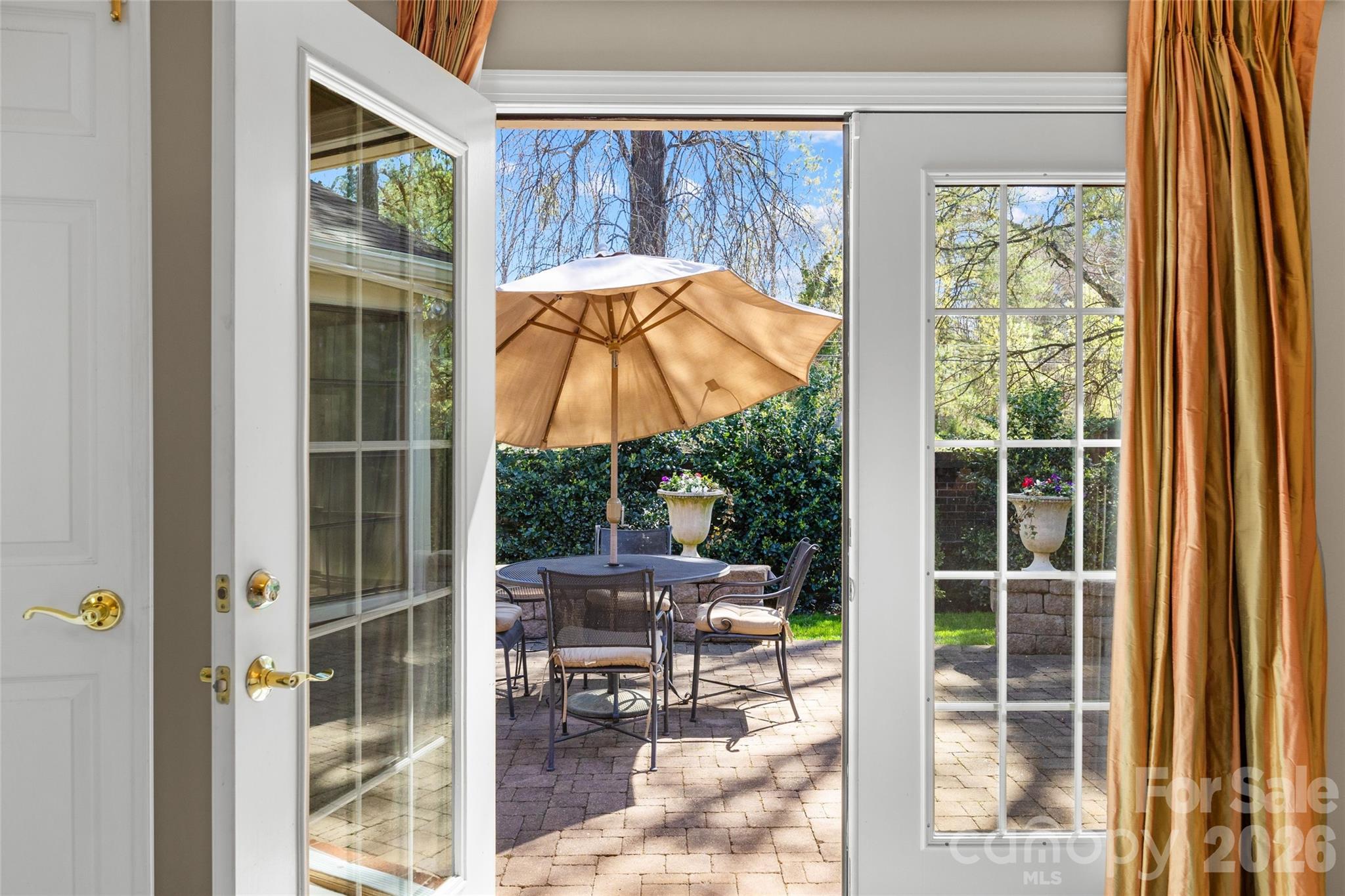 7211 Baniff Circle — Charlotte