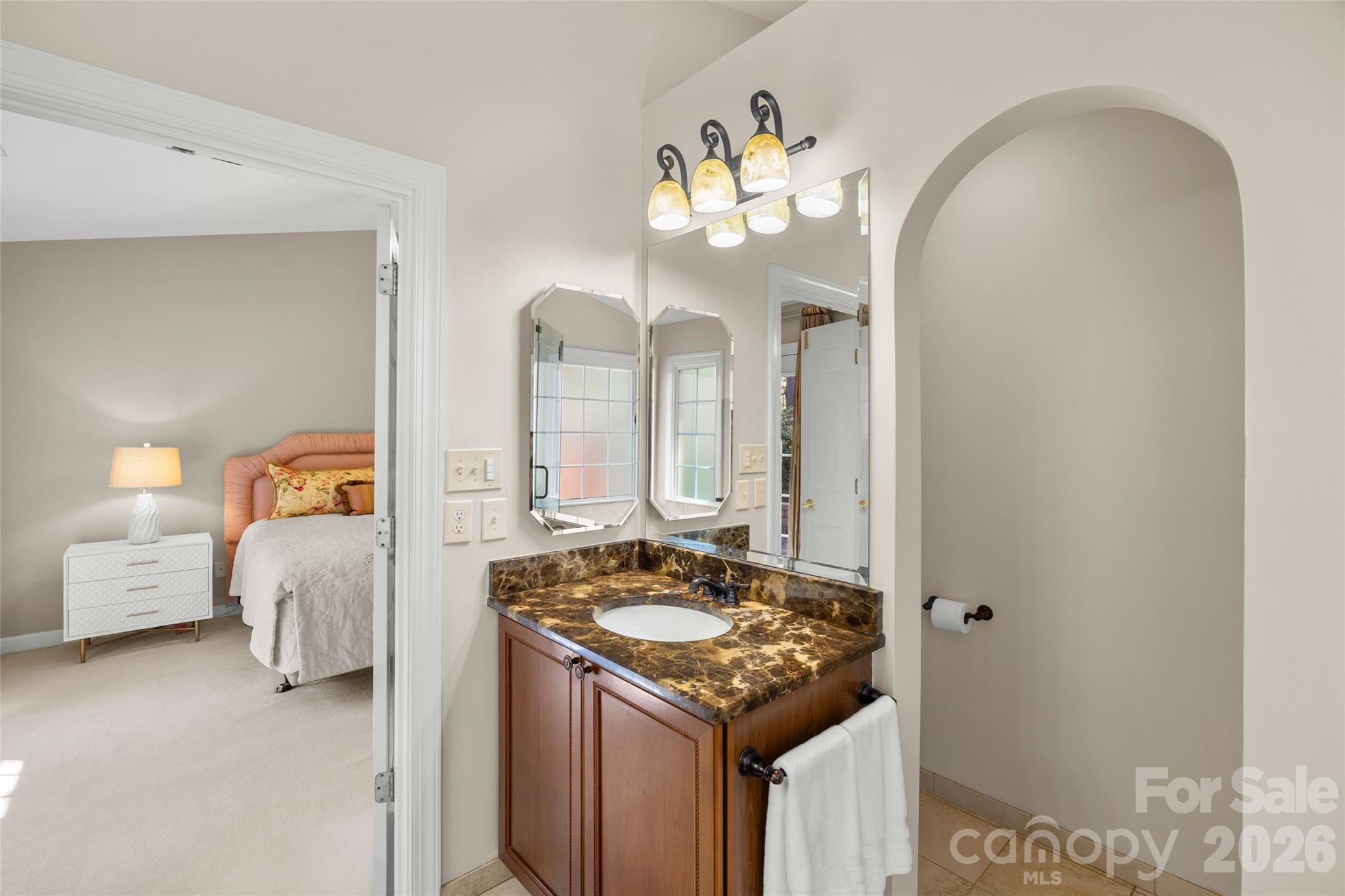 7211 Baniff Circle — Charlotte