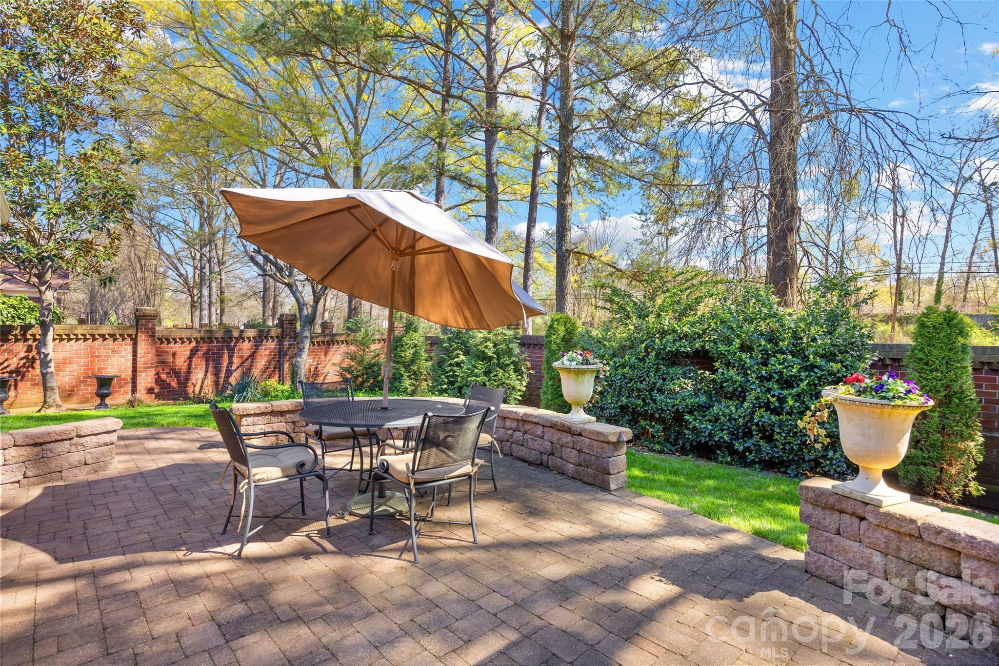 7211 Baniff Circle — Charlotte