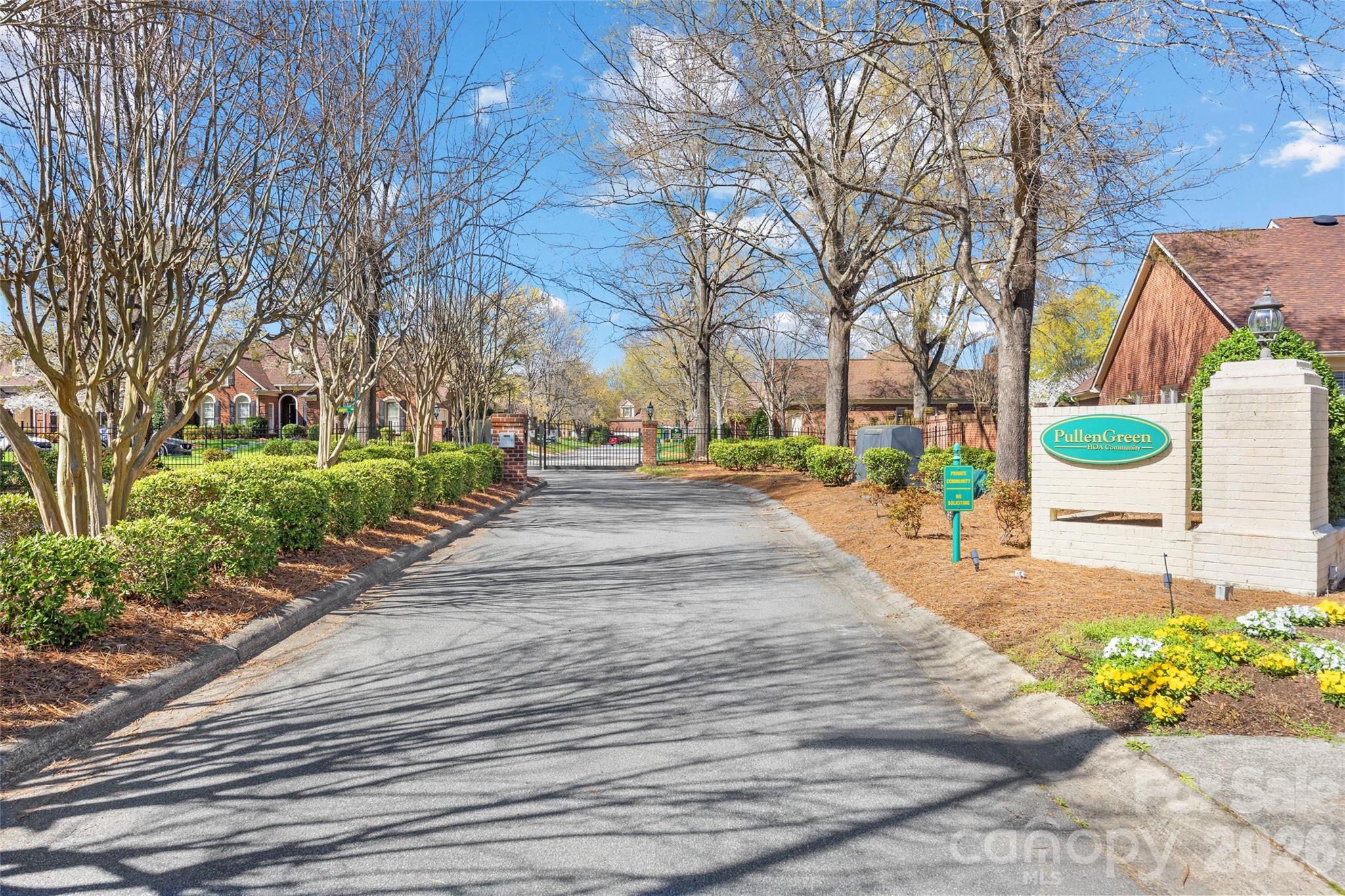 7211 Baniff Circle — Charlotte