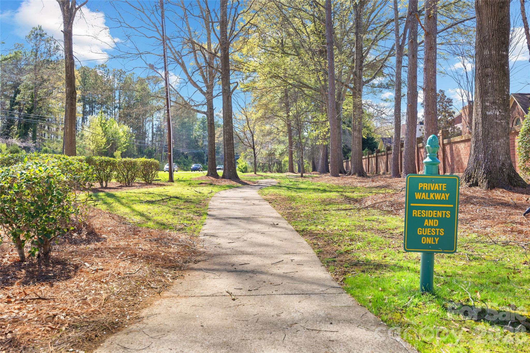 7211 Baniff Circle — Charlotte