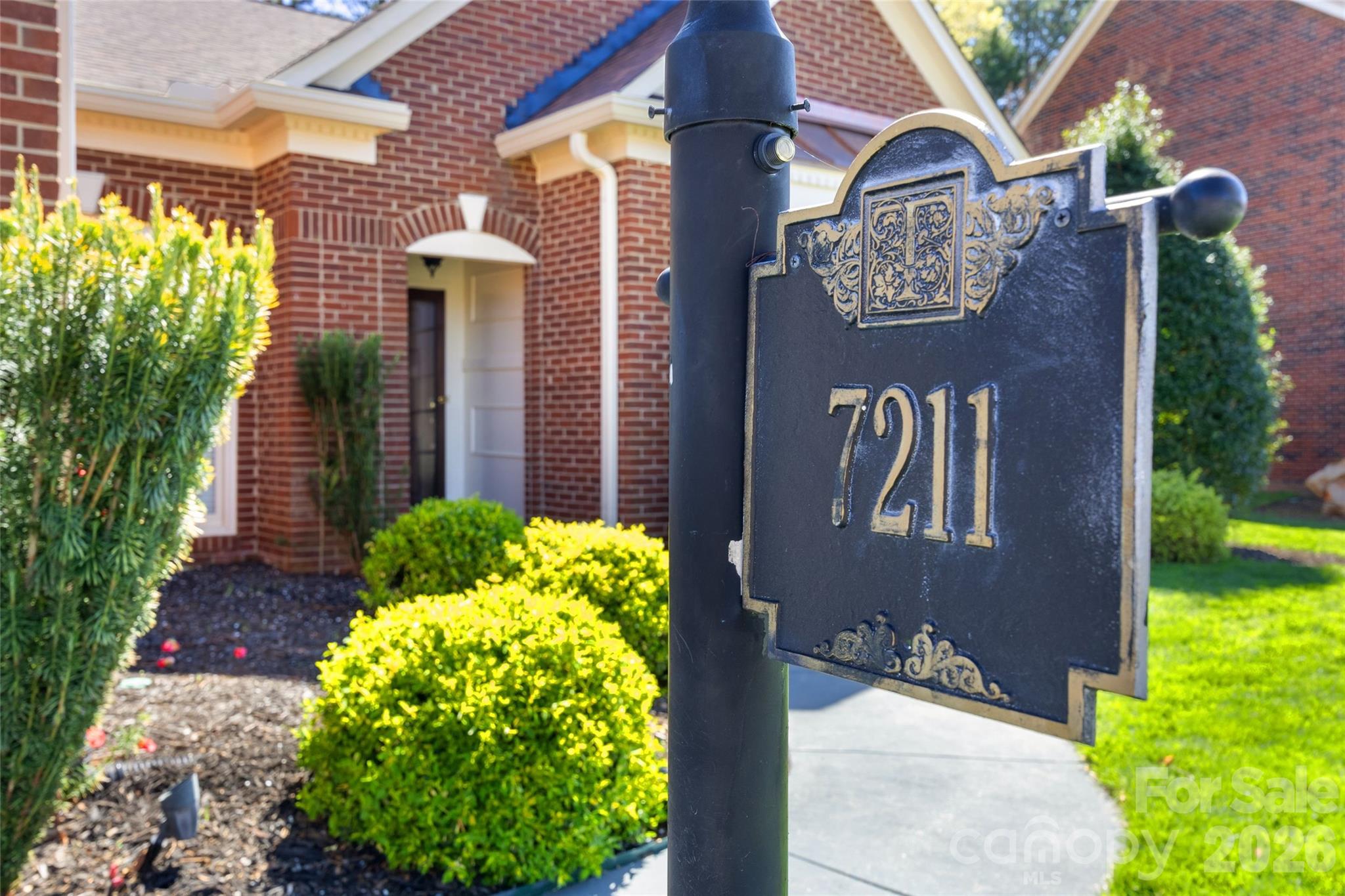 7211 Baniff Circle — Charlotte