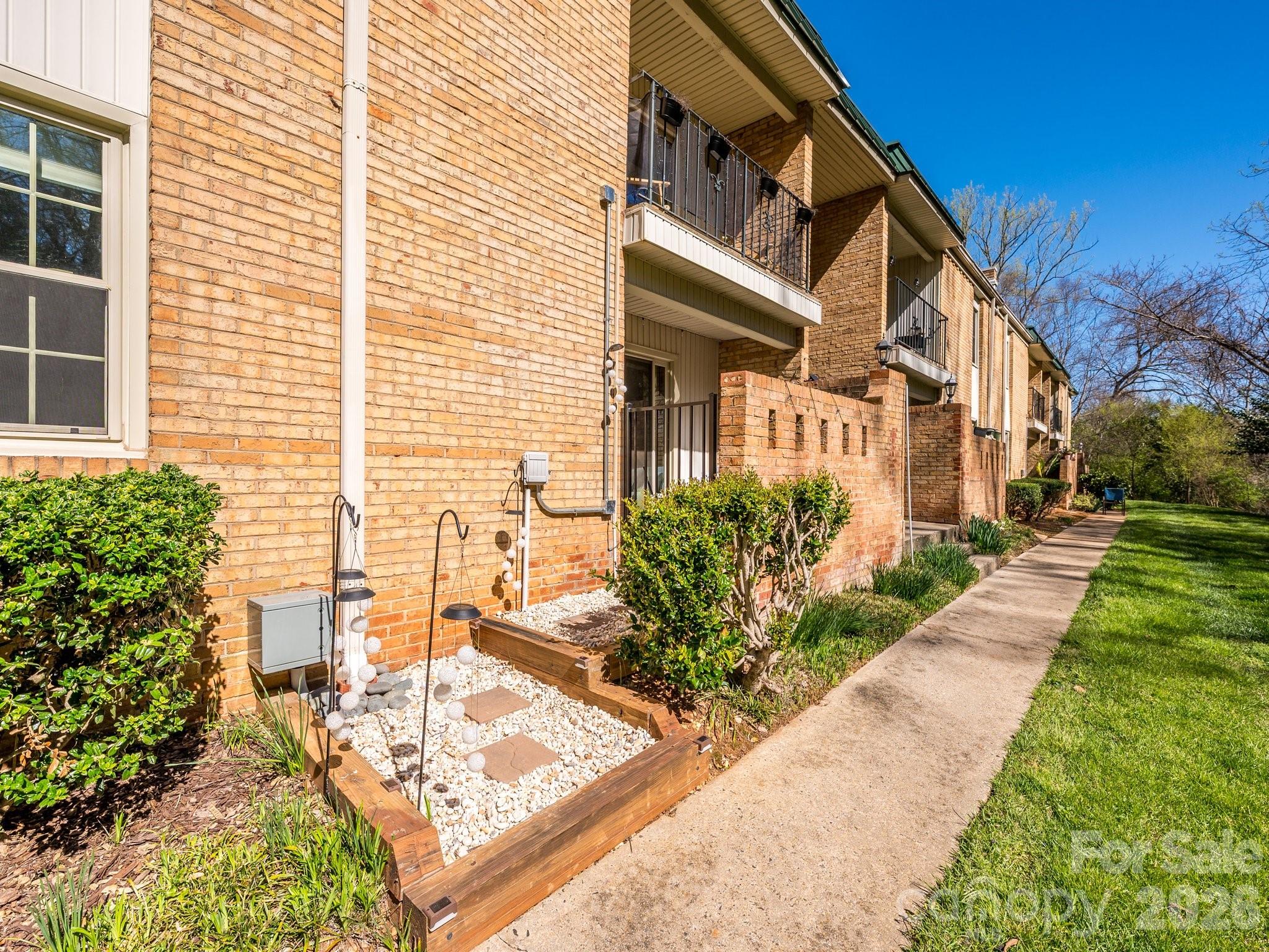 4743 Hedgemore Drive #L — Charlotte