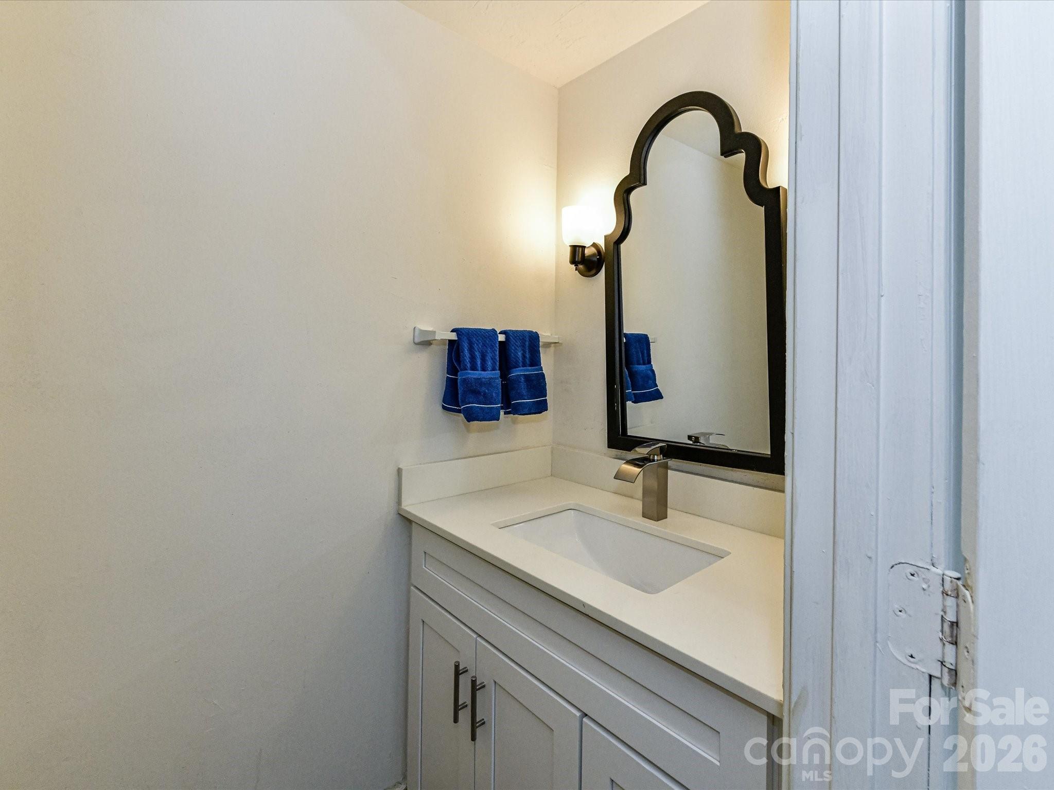 8322 Knights Bridge Road — Charlotte