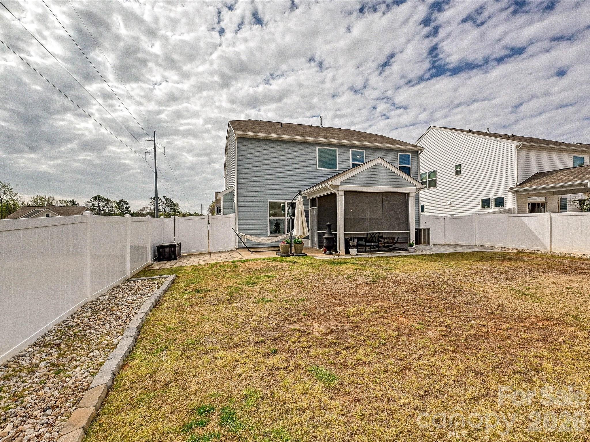 108 Old Field Road — Statesville
