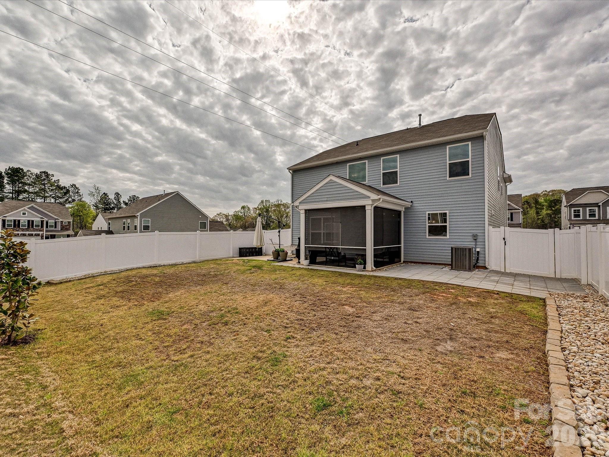 108 Old Field Road — Statesville