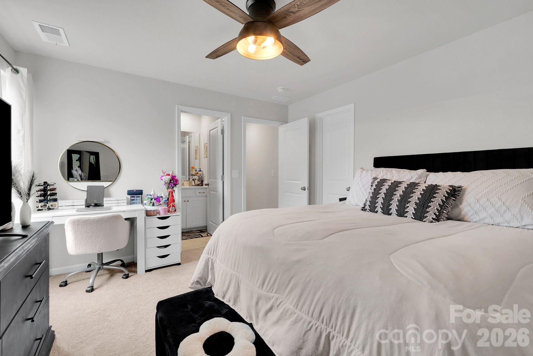 224 Hamptons Cove Road — Troutman