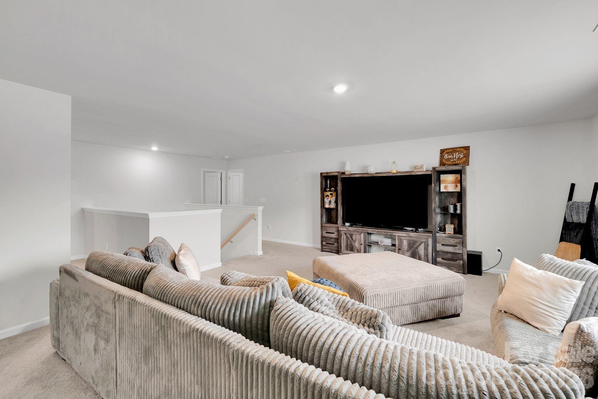 224 Hamptons Cove Road — Troutman