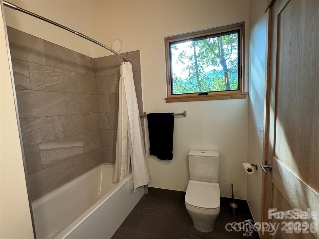 448 Mt. Mitchell Drive — Burnsville