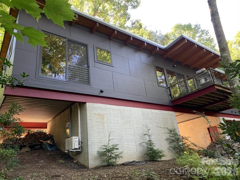 448 Mt. Mitchell Drive — Burnsville