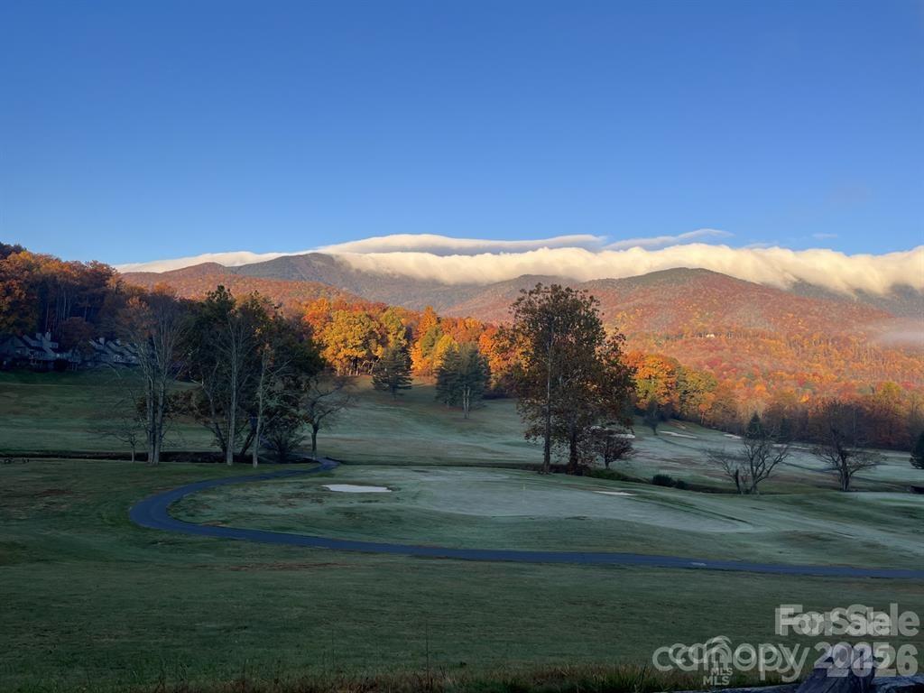 448 Mt. Mitchell Drive — Burnsville