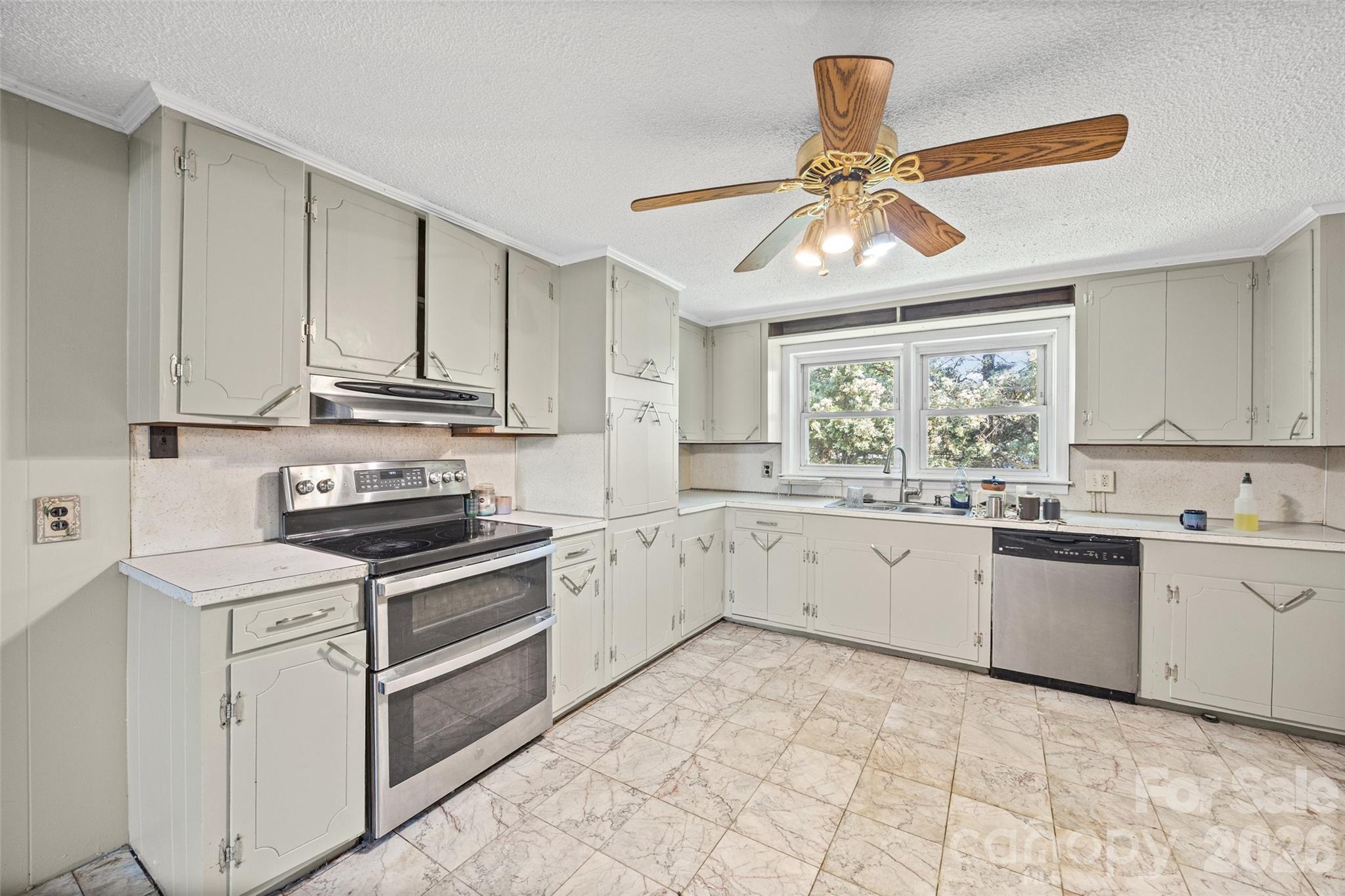 1315 Lithia Springs Road — Shelby