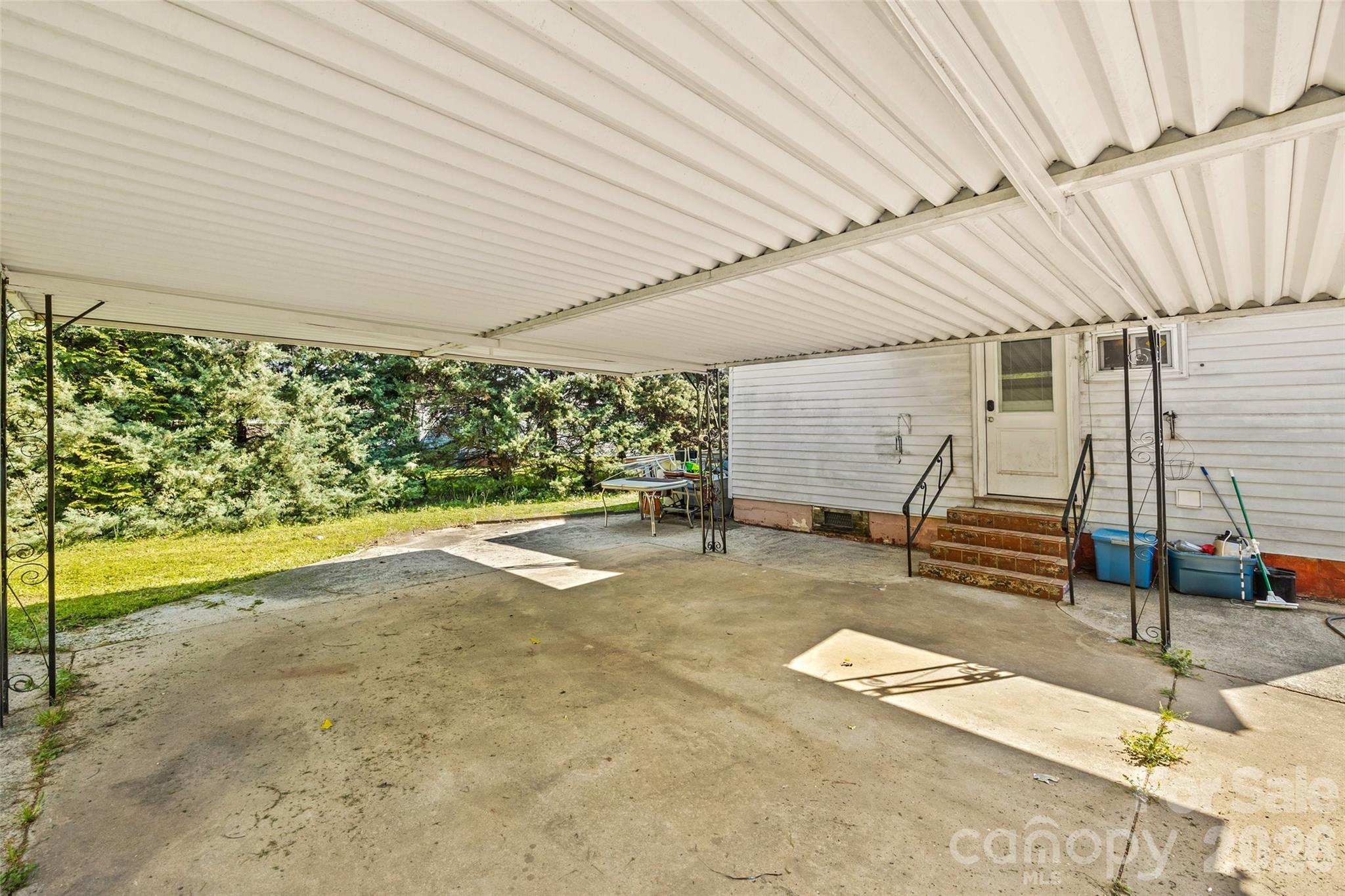 1315 Lithia Springs Road — Shelby