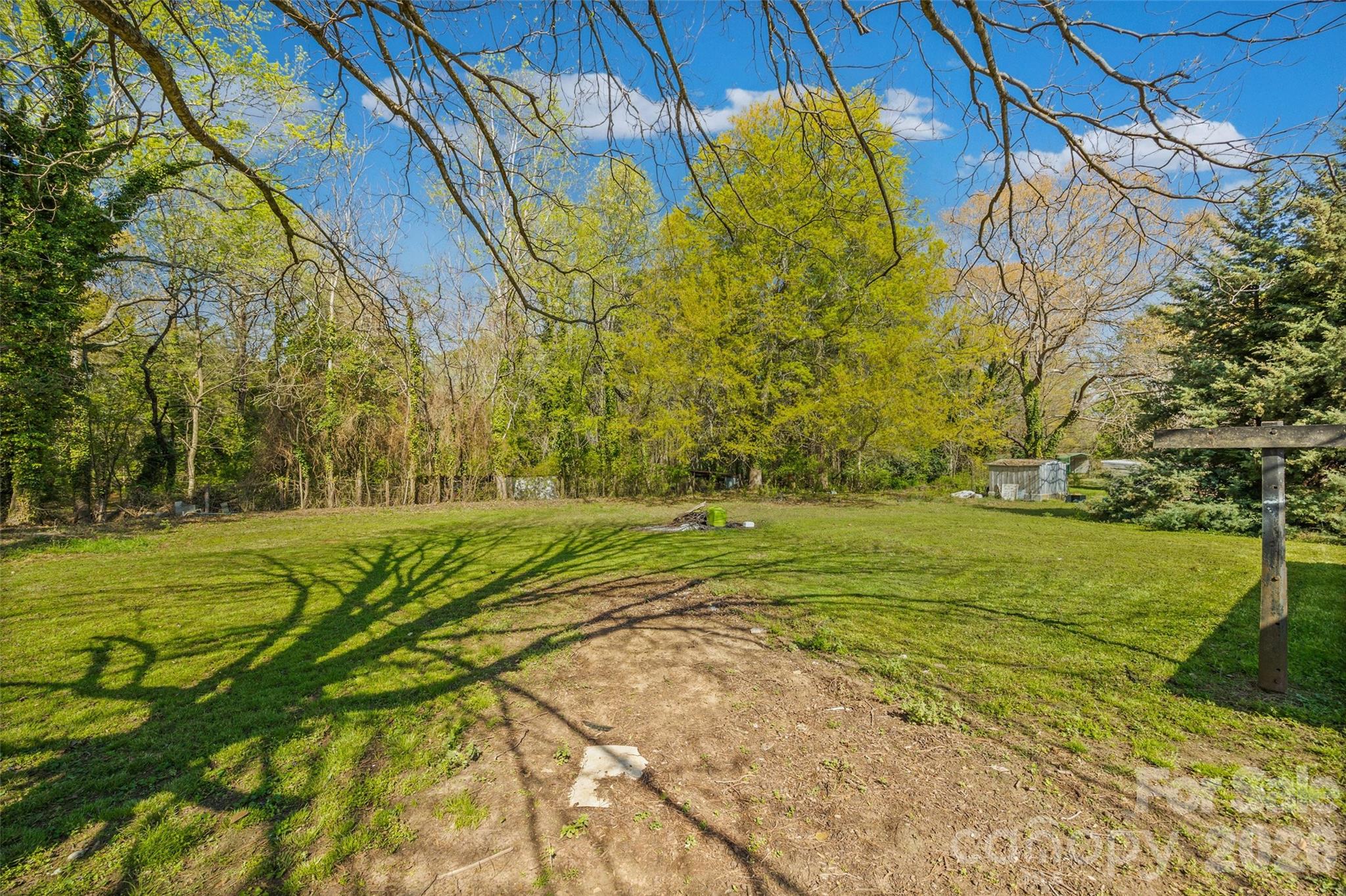 1315 Lithia Springs Road — Shelby