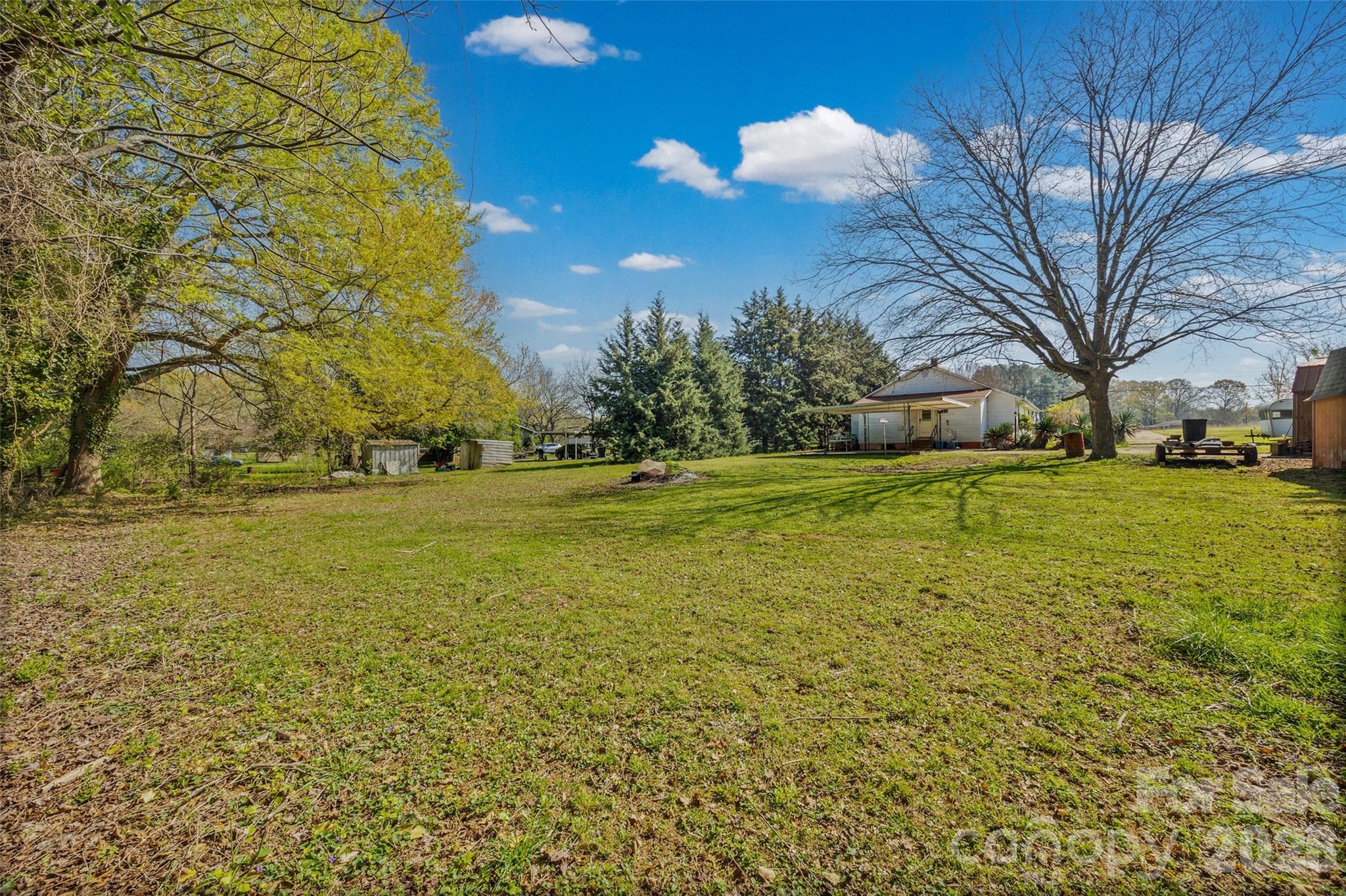 1315 Lithia Springs Road — Shelby